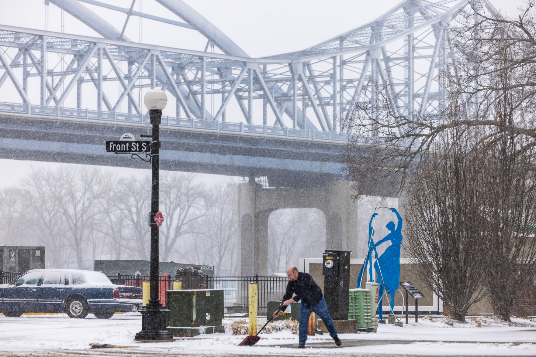 La Crosse declares snow emergency, parking rules in effect
