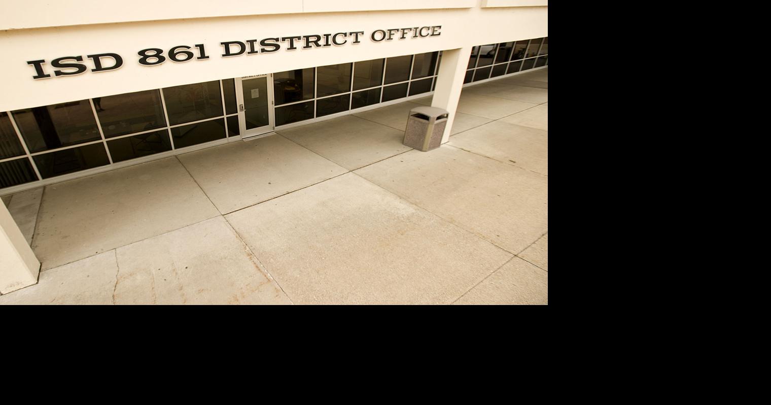 Winona school board to interview last two superintendent finalists