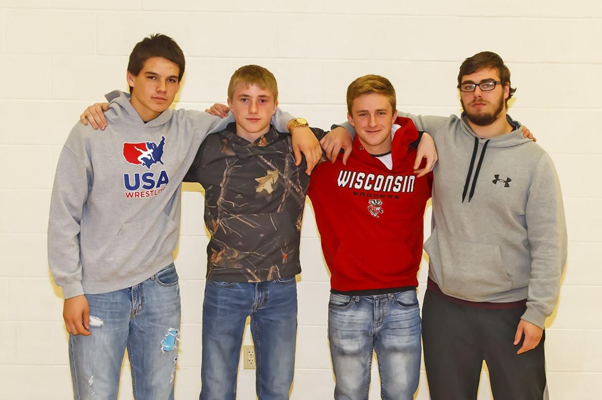 Winter Sports Preview De Soto Wrestlers Train Under New Coach Vernonbroadcaster Lacrossetribune Com