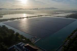 Long popular in Asia, floating solar catches on in US