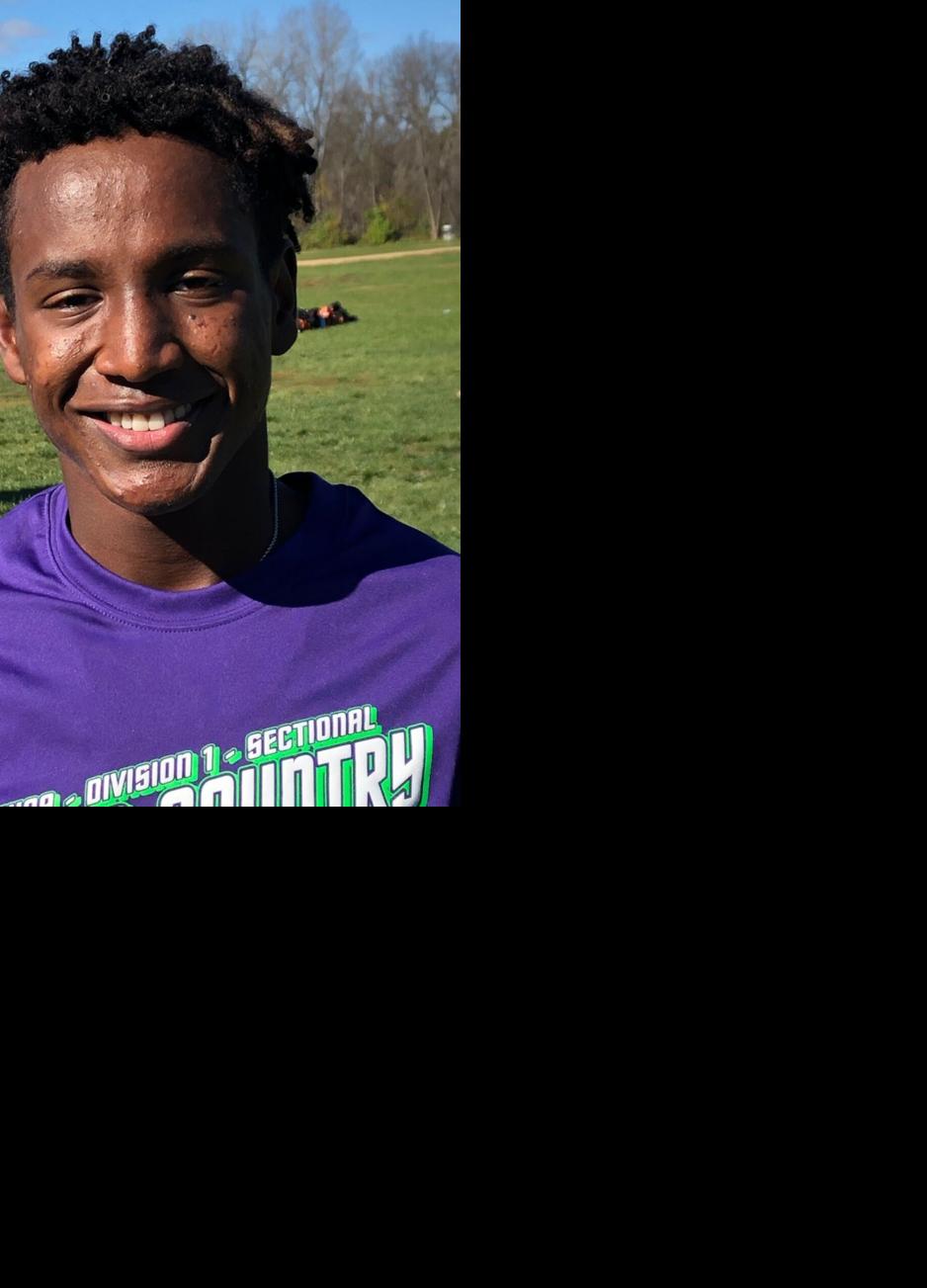 Manny Putz runs to another win for Onalaska cross country