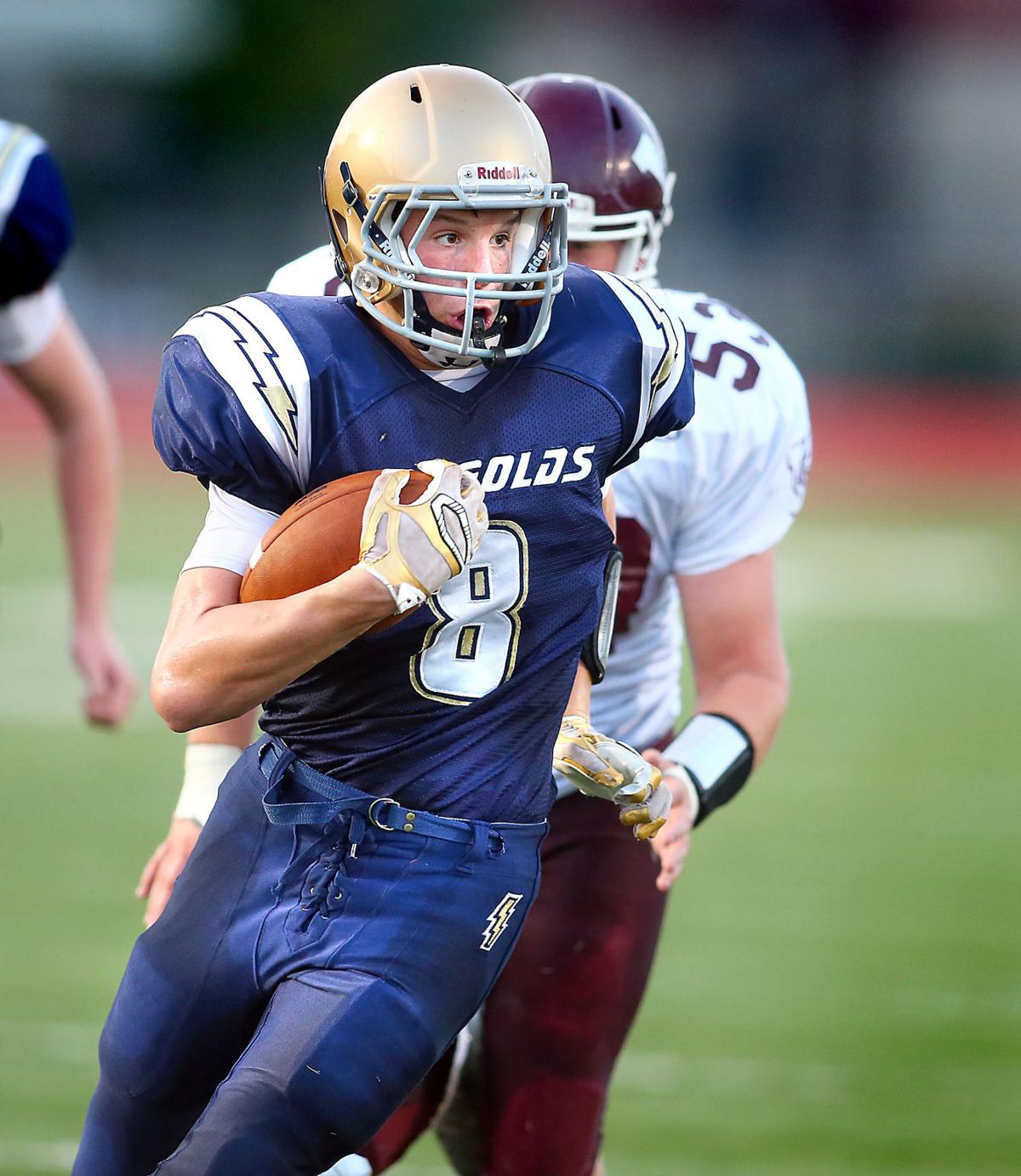 La Crosse Aquinas Blugolds Short On Numbers Not On Spirit