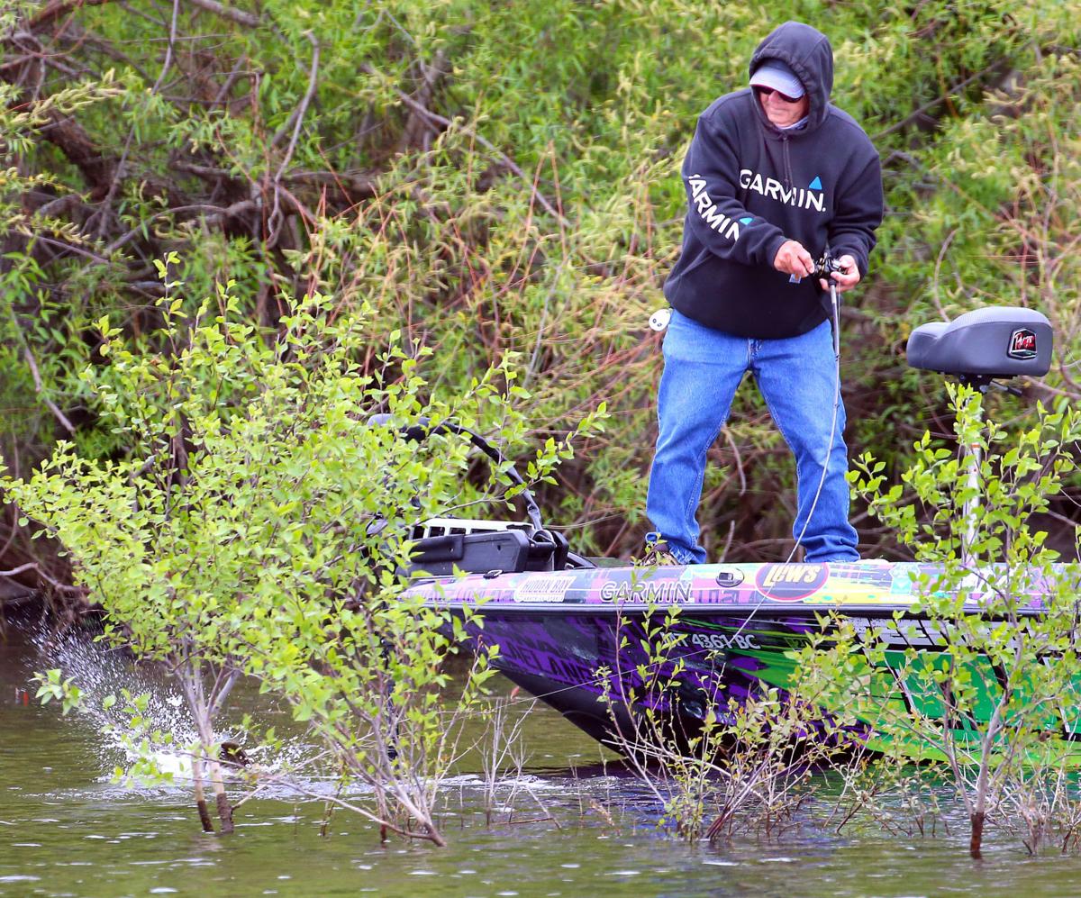 FLW Tour event on the Mississippi River