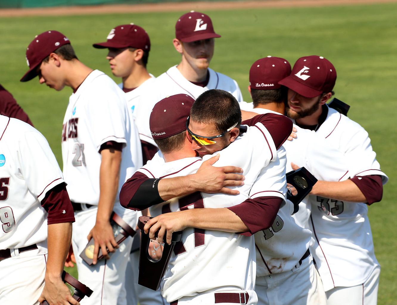 College baseball UWLa Crosse sweeps UWPlatteville, runs win streak