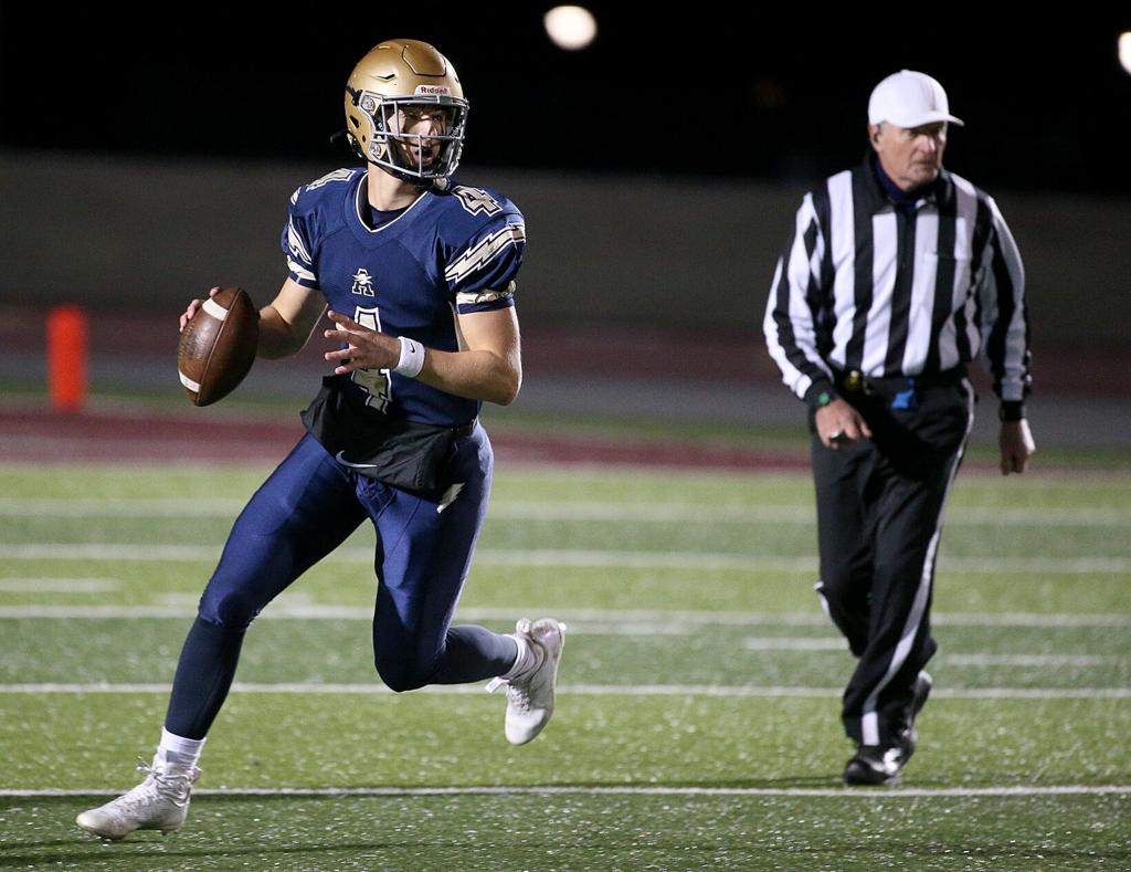 High school football--West Salem rolls over La Crosse Aquinas in second half