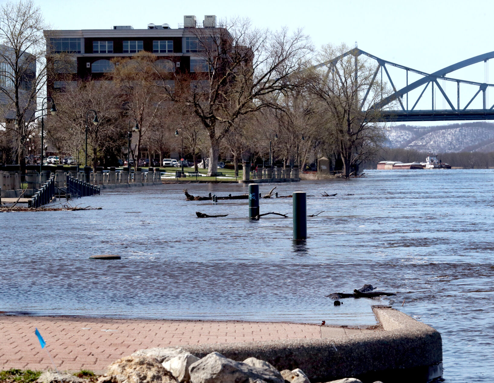 Significant flooding predicted along Mississippi River historic