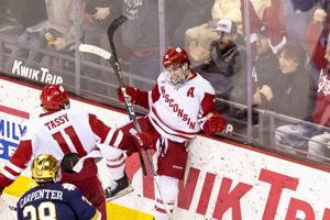 3 things that stood out in Wisconsin men's hockey's comeback win over Notre Dame