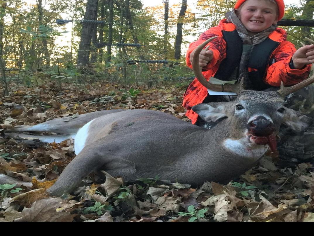 Families Bond During Youth Deer Hunt Westbytimes Lacrossetribune Com
