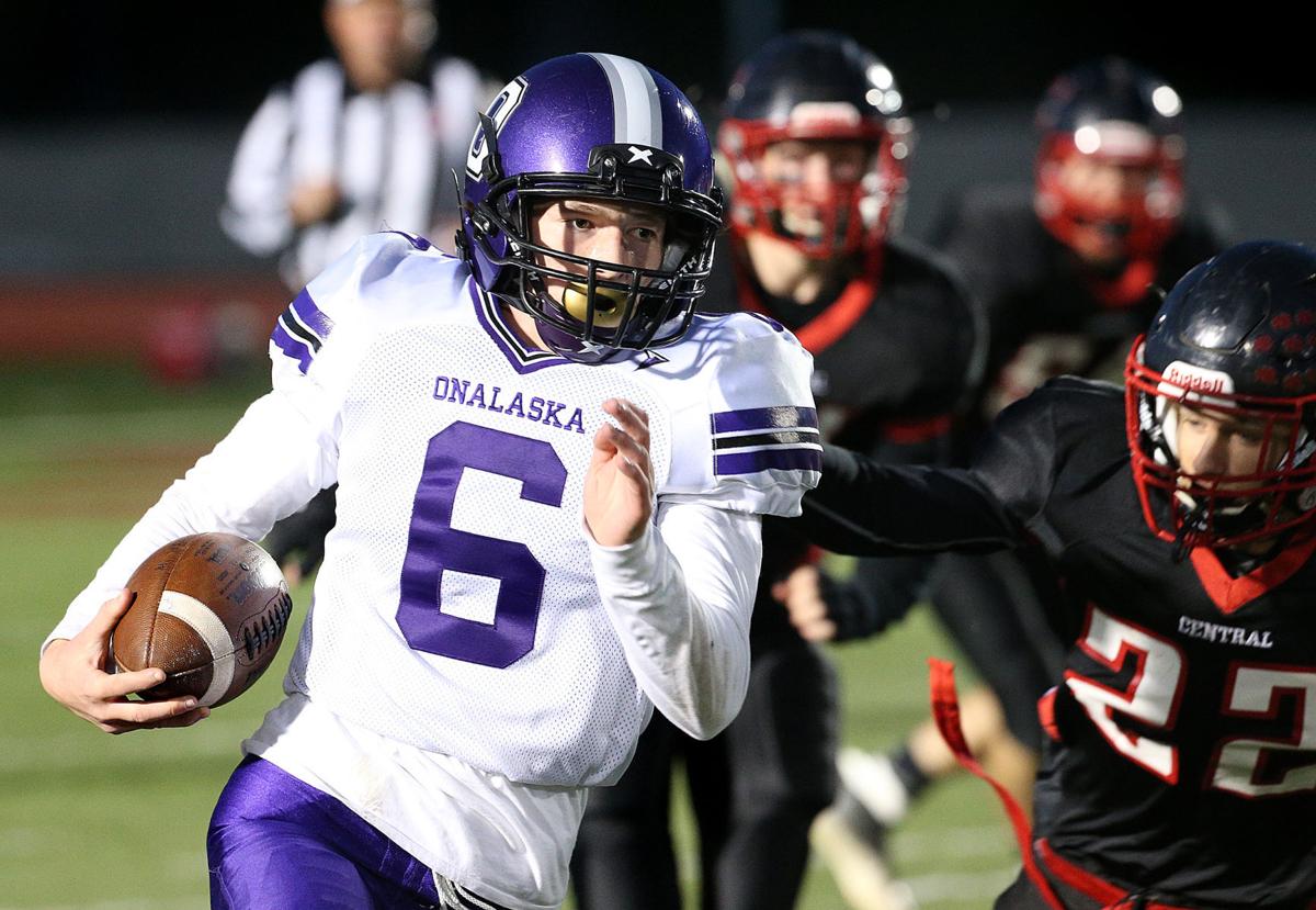 Onalaska's Michael Savarin