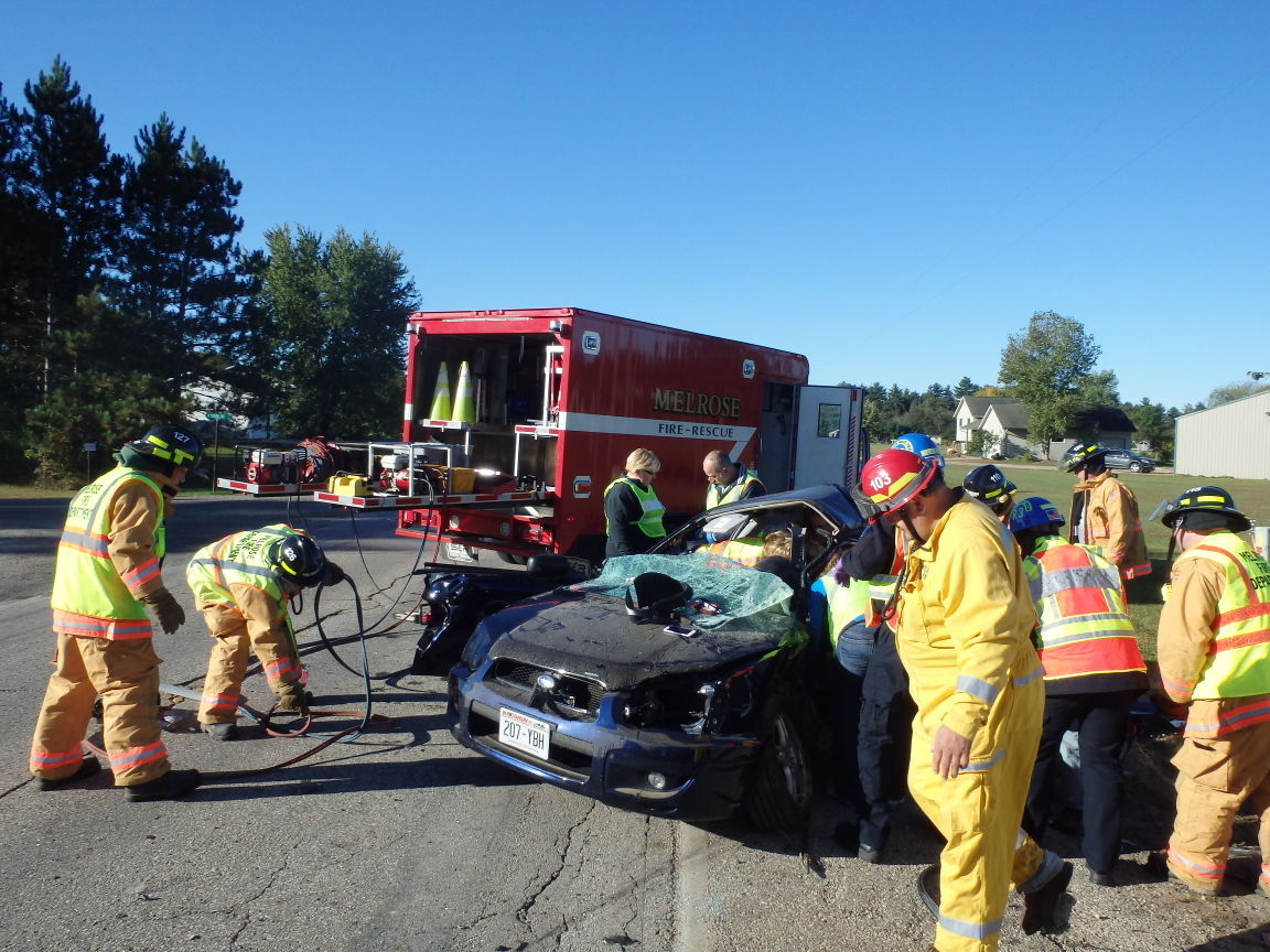 Teen injured in town of Melrose accident