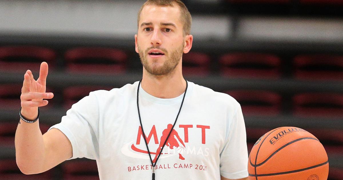 Thomas Mat In Photos: Matt Thomas Basketball Camp