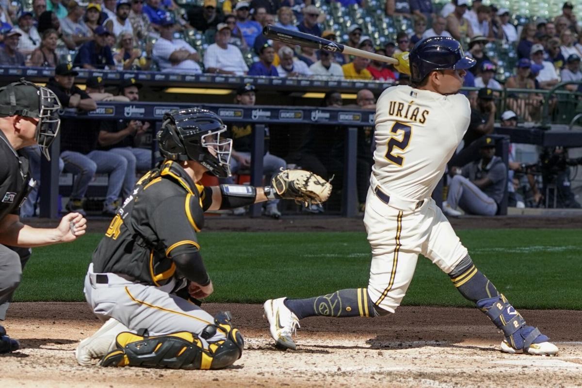 Brewers: What would a successful 2022 season for Keston Hiura look