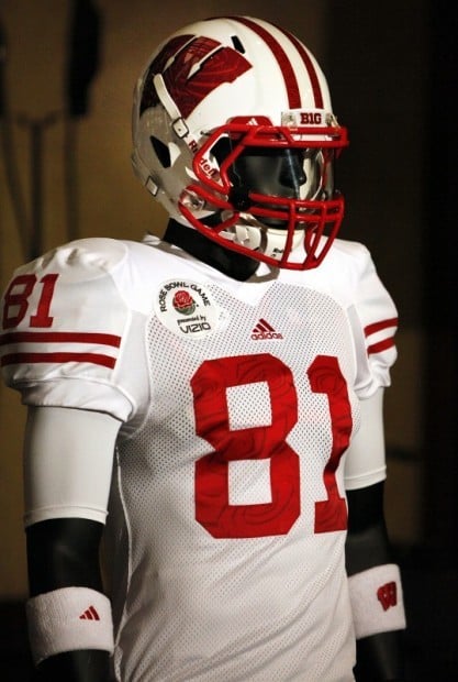 Rose bowl hot sale uniforms 2020