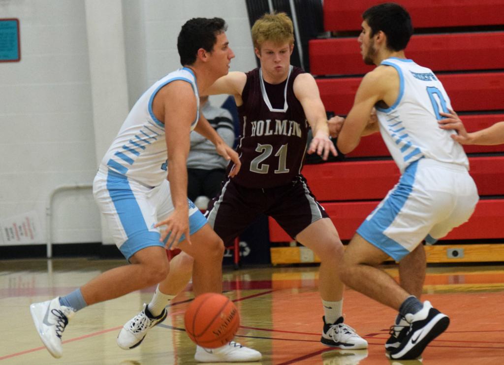 High School Basketball Holmen Boys Tipped By Wisconsin Dells