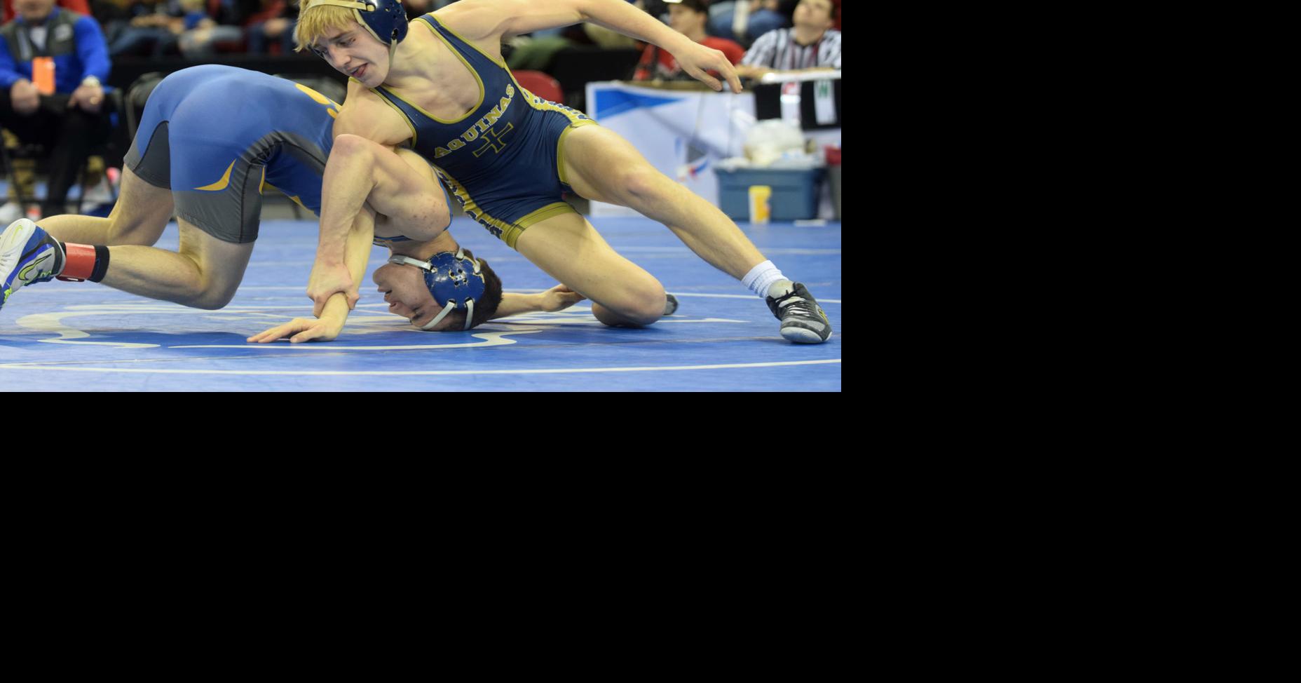 WIAA individual state wrestling La Crosse Aquinas' Joe Penchi, Viroqua