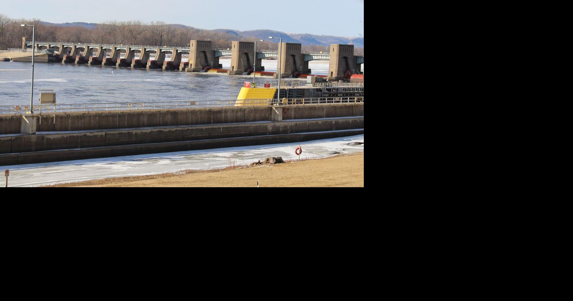 Corps closes additional Mississippi River locks and dams due to high