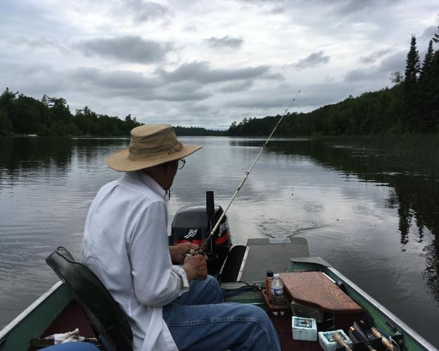 Mississippi River Fishing: Mark Clements, Genoa Fishing Barge, and Internet  Fishing News Summary