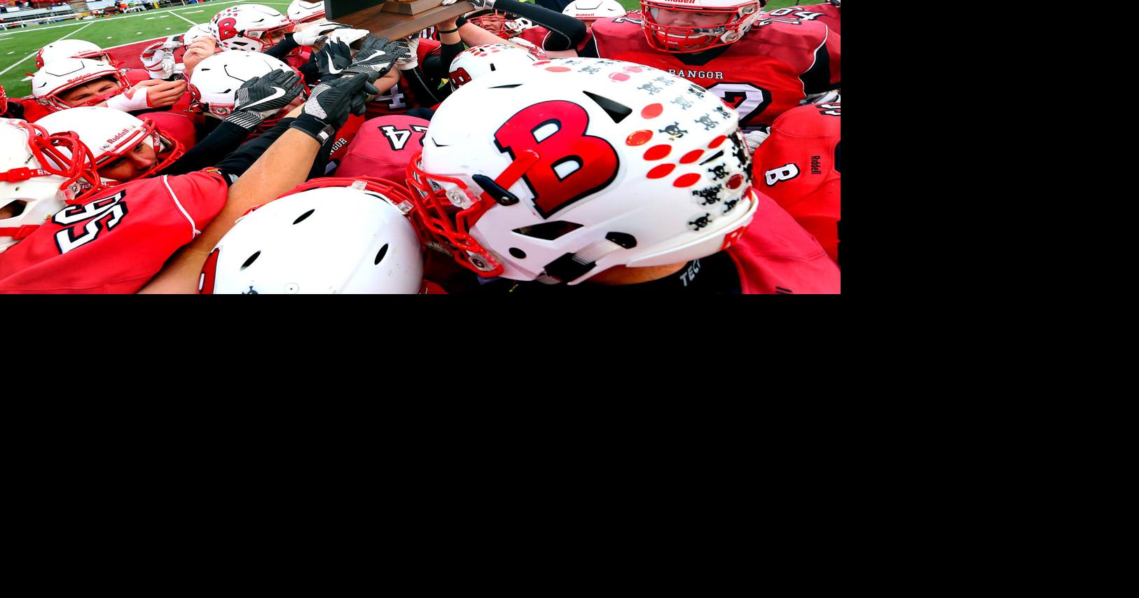 No. 3 Bangor High School football wins Division 7 title