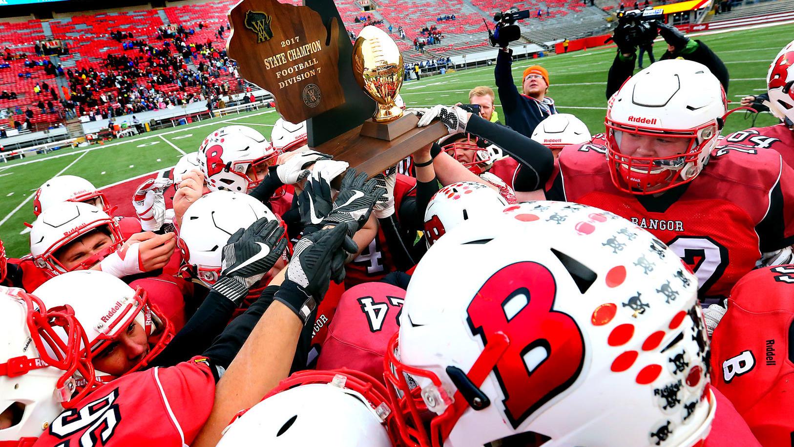 No 3 Bangor High School Football Wins Division 7 Title Sports
