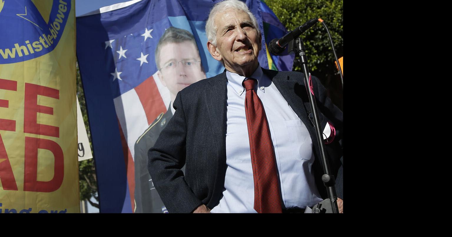 Pentagon Papers leak: Whistleblower Daniel Ellsberg dies - Vimarsana News