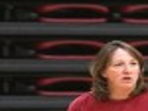 Viterbo Women S Basketball Addition Of Eight Freshmen Has Coach