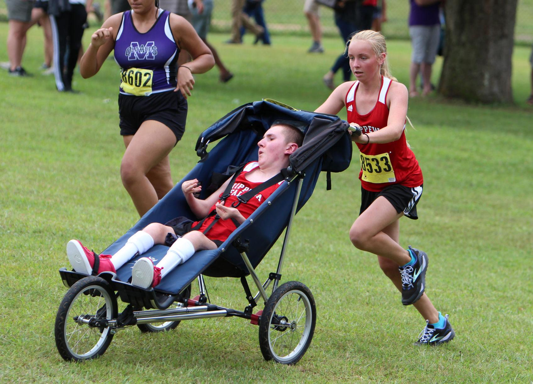 Prep Cross Country: Chi-Hi's Bergeman siblings run together for a cause | High-school | lacrossetribune.com