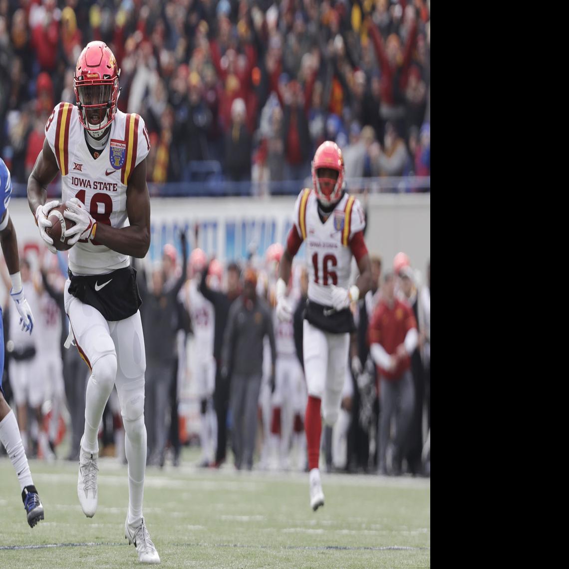 College Football Iowa State Beats No 19 Memphis 21 20 In Liberty