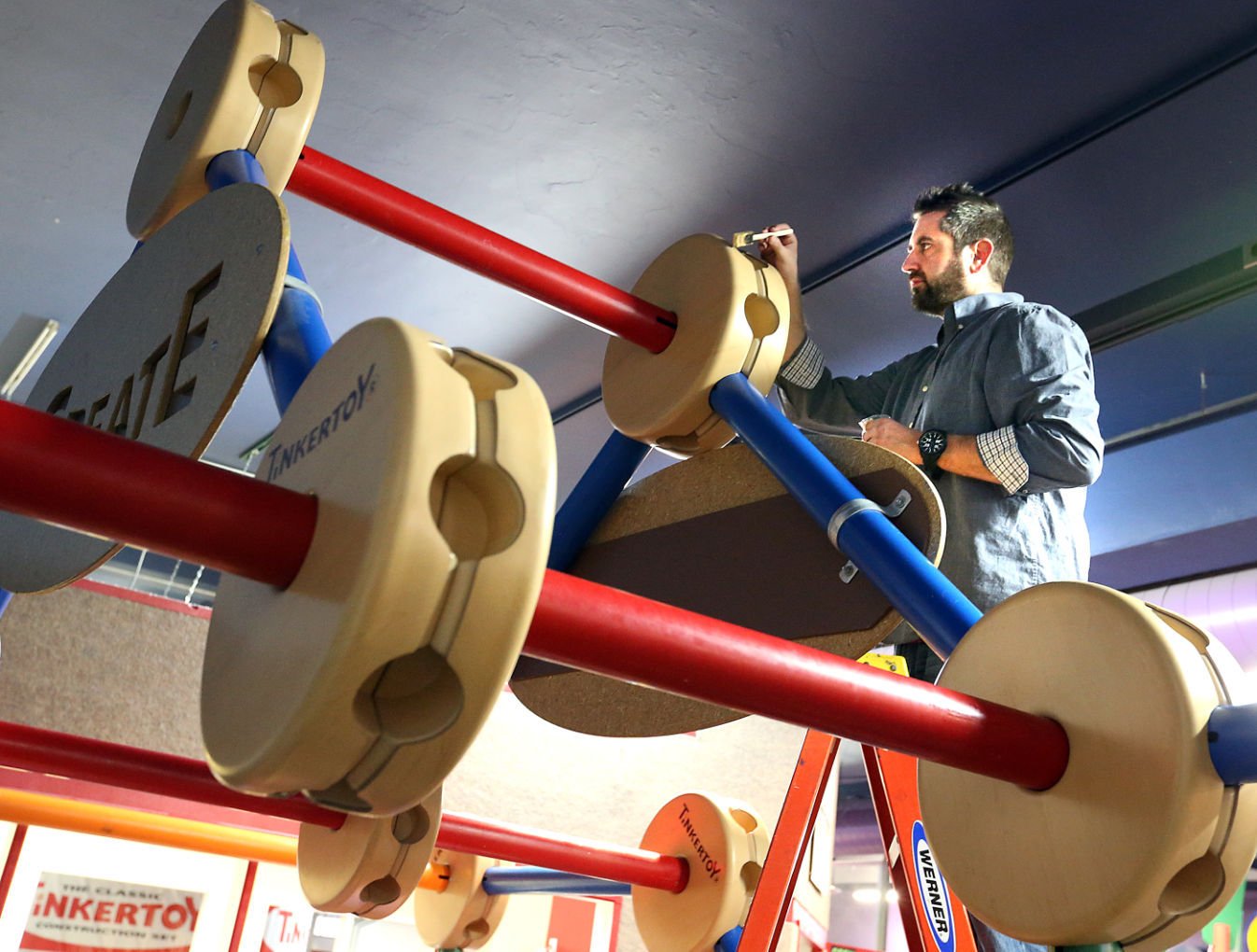 Huge Tinkertoys let visitors build play at children s museum