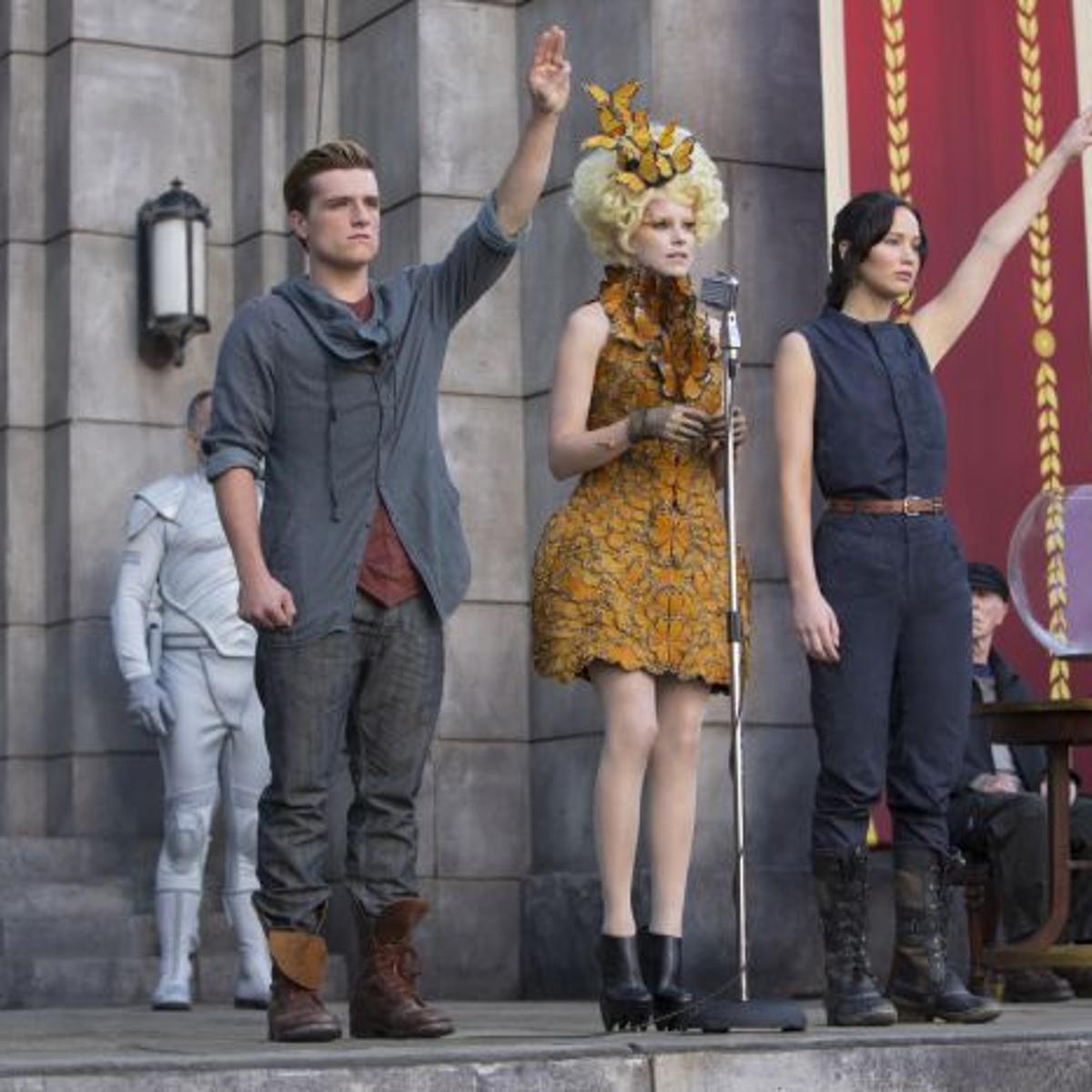 Review Catching Fire Is Major Upgrade Entertainment
