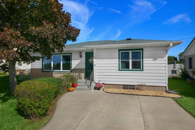 3 Bedroom Home in Onalaska 219,900