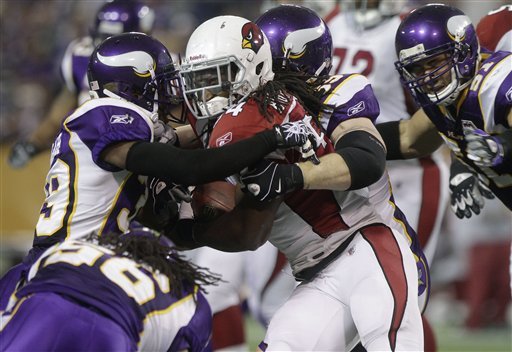 Favre rallies Vikings over Cardinals 27-24 in OT