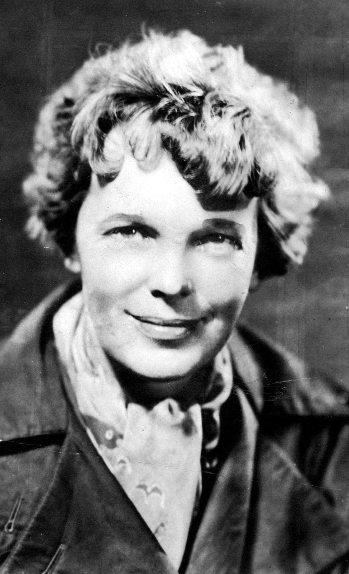 Amelia Earhart’s desperate pleas for help heard by dozens after she