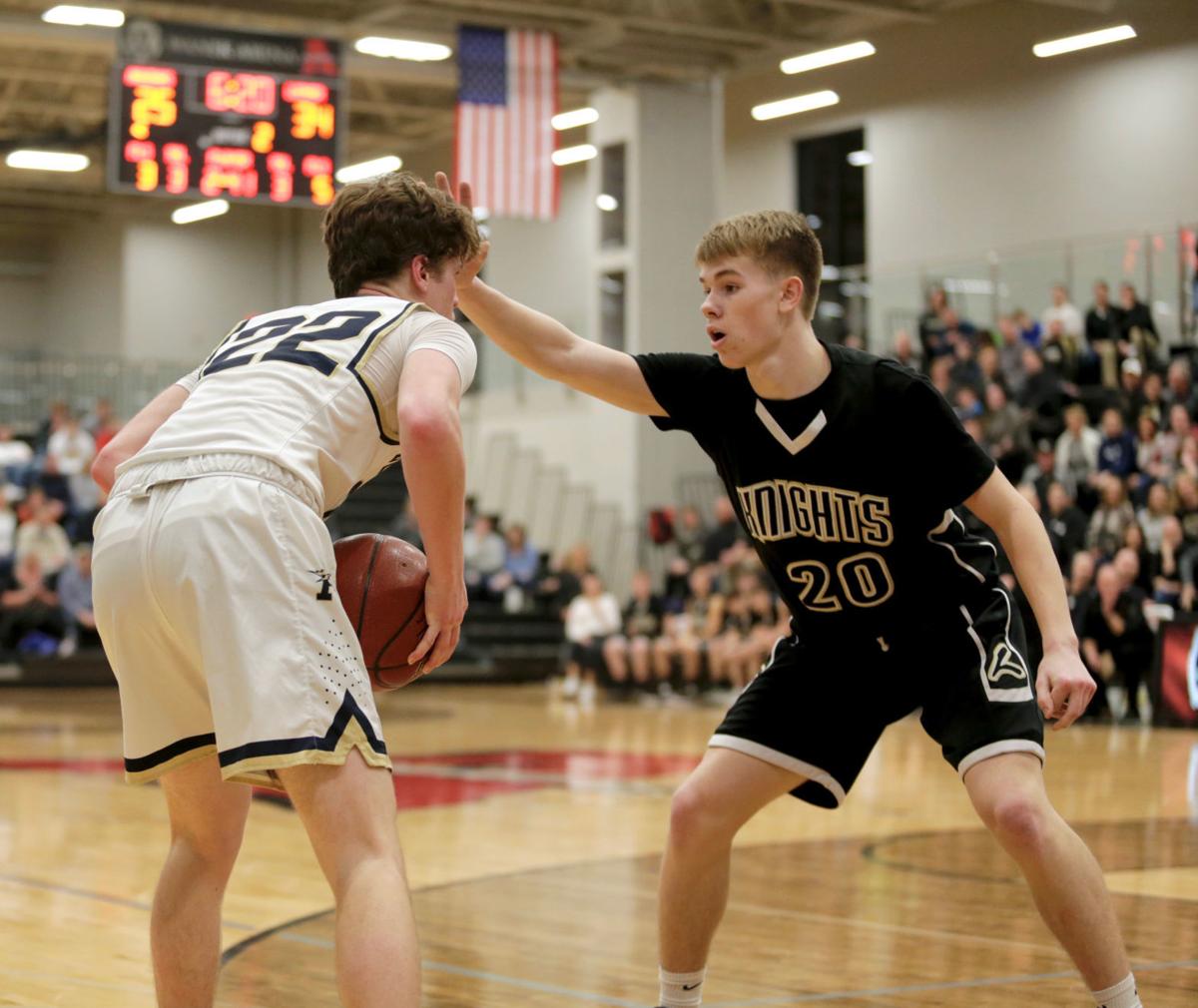 Onalaska Luther vs. La Crosse Aquinas