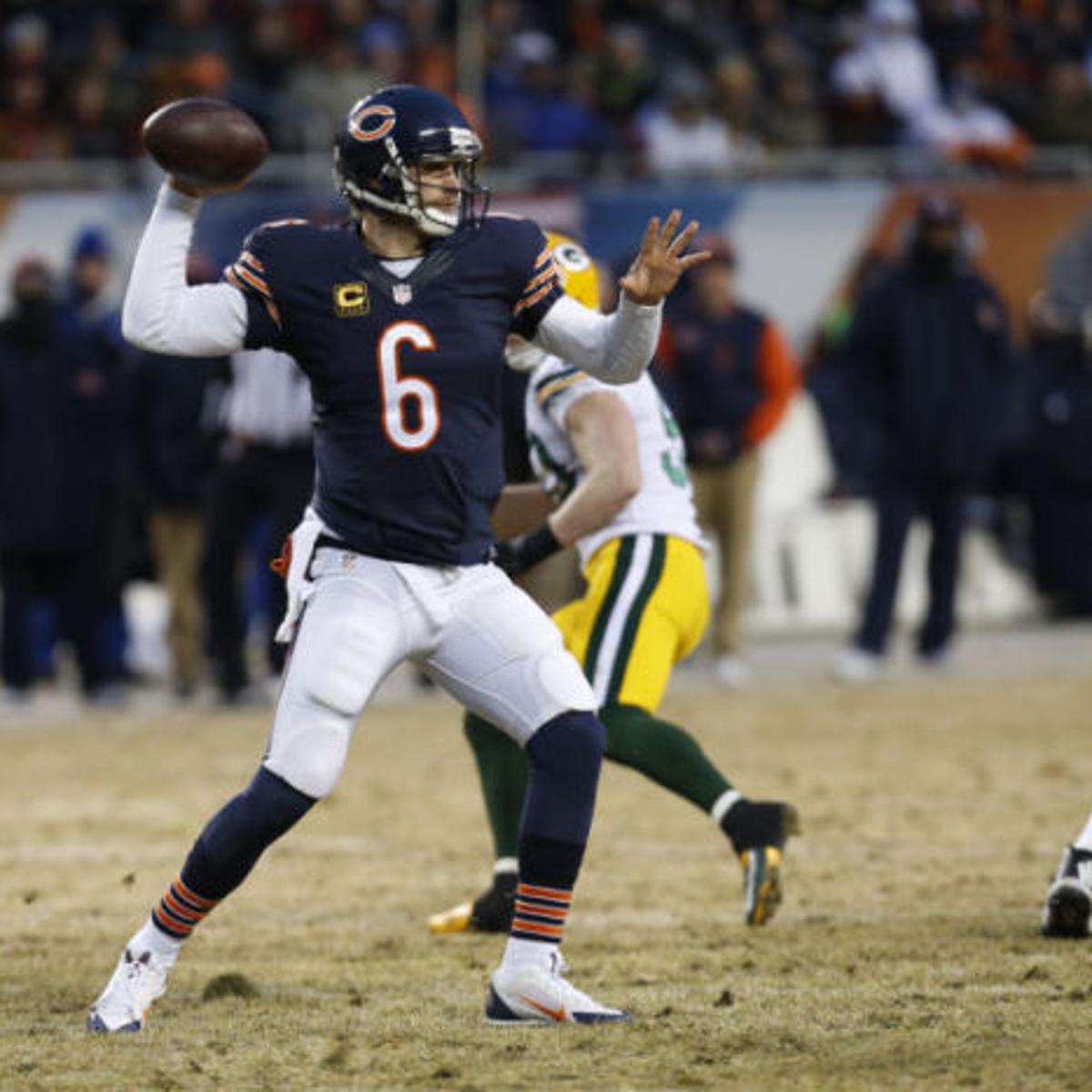 Packers Green Bay Fans Rejoice As The Bears Lock Up Qb Jay Cutler Through 2020 Football Lacrossetribune Com