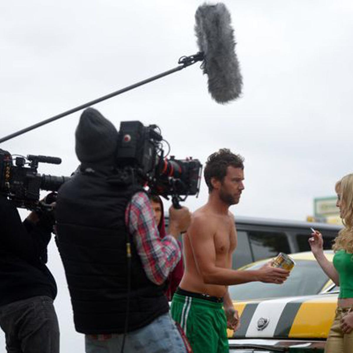Packers Movie Makes Own Game Day Party Outside Lambeau Field Local News Lacrossetribune Com