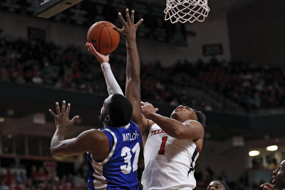 Wisconsin Badgers Will Honor Howard Moore Before Friday Night S Game Basketball Lacrossetribune Com