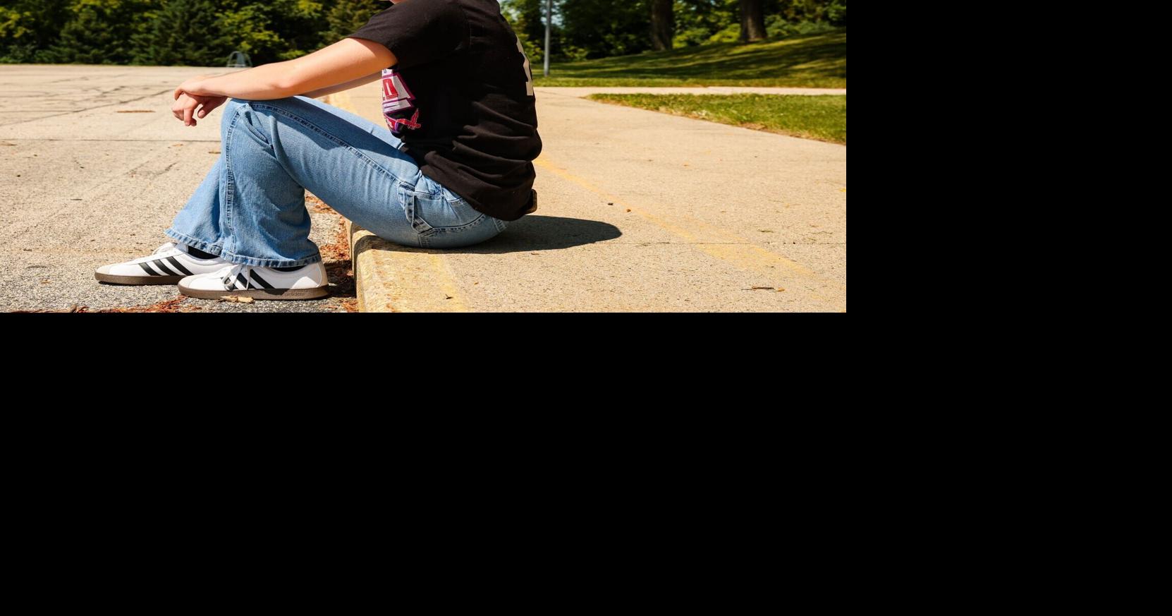 How fear, anxiety take hold of high school athletes long after the pain fades