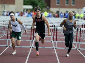 WIAA state track and field: Onalaska girls pick up early medals