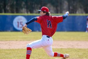 Local college sports roundup: Viterbo baseball team records rare sweep
