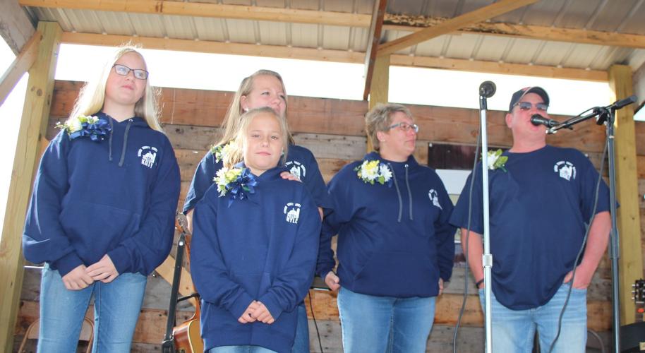Vernon County Dairy Breakfast draws large crowd to the farm