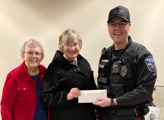 PEO Chapter DD makes donation to MPD