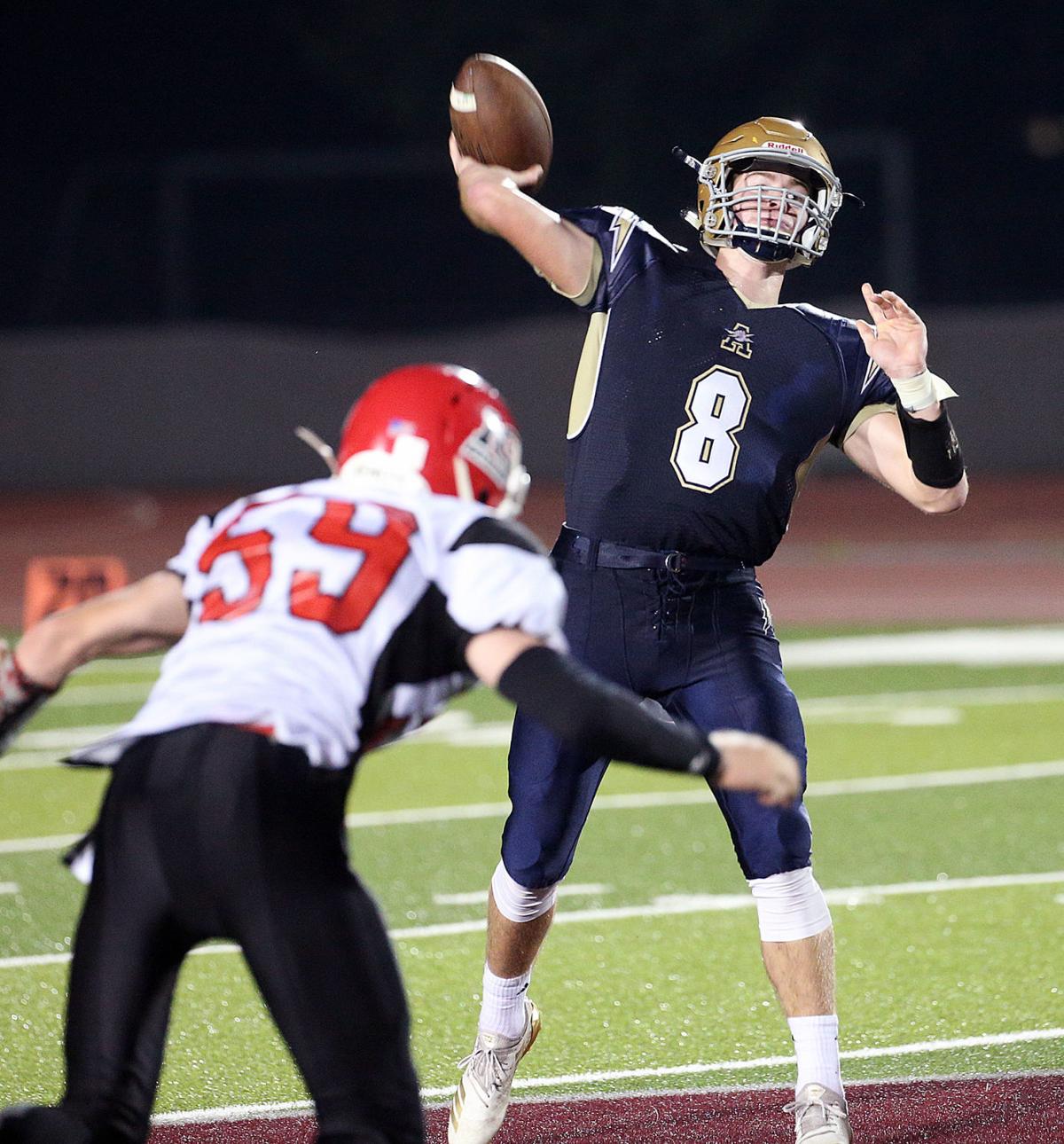 High school football La Crosse Aquinas wins fourth straight in