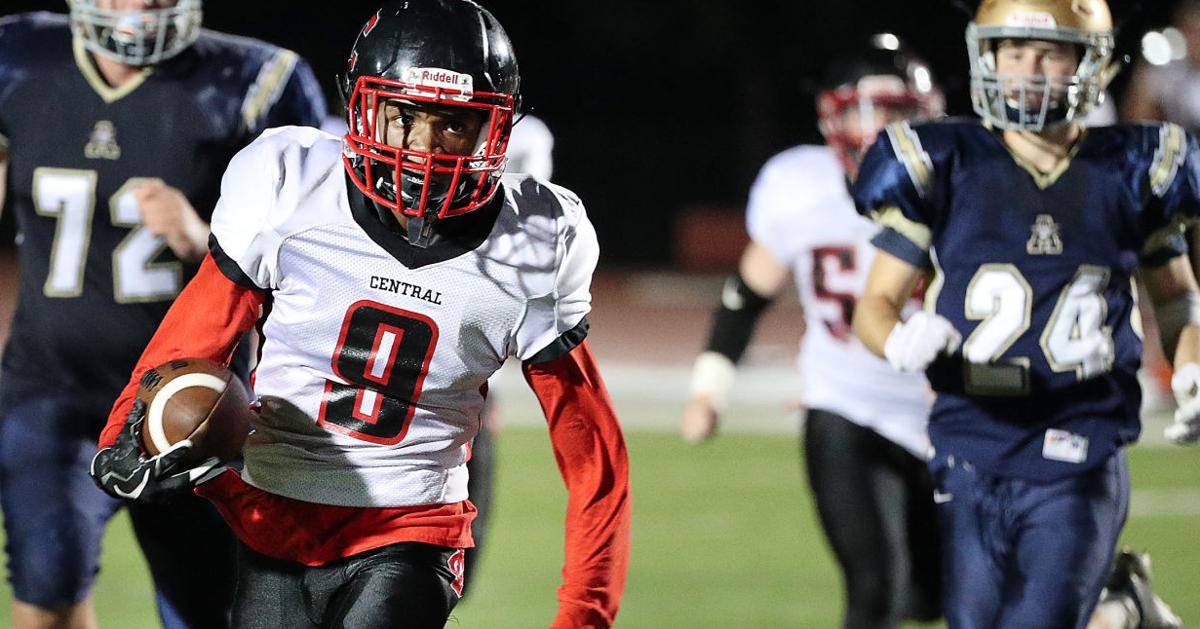 Jamar Davis High school football: Jamar Davis is all-around weapon for La Crosse ...