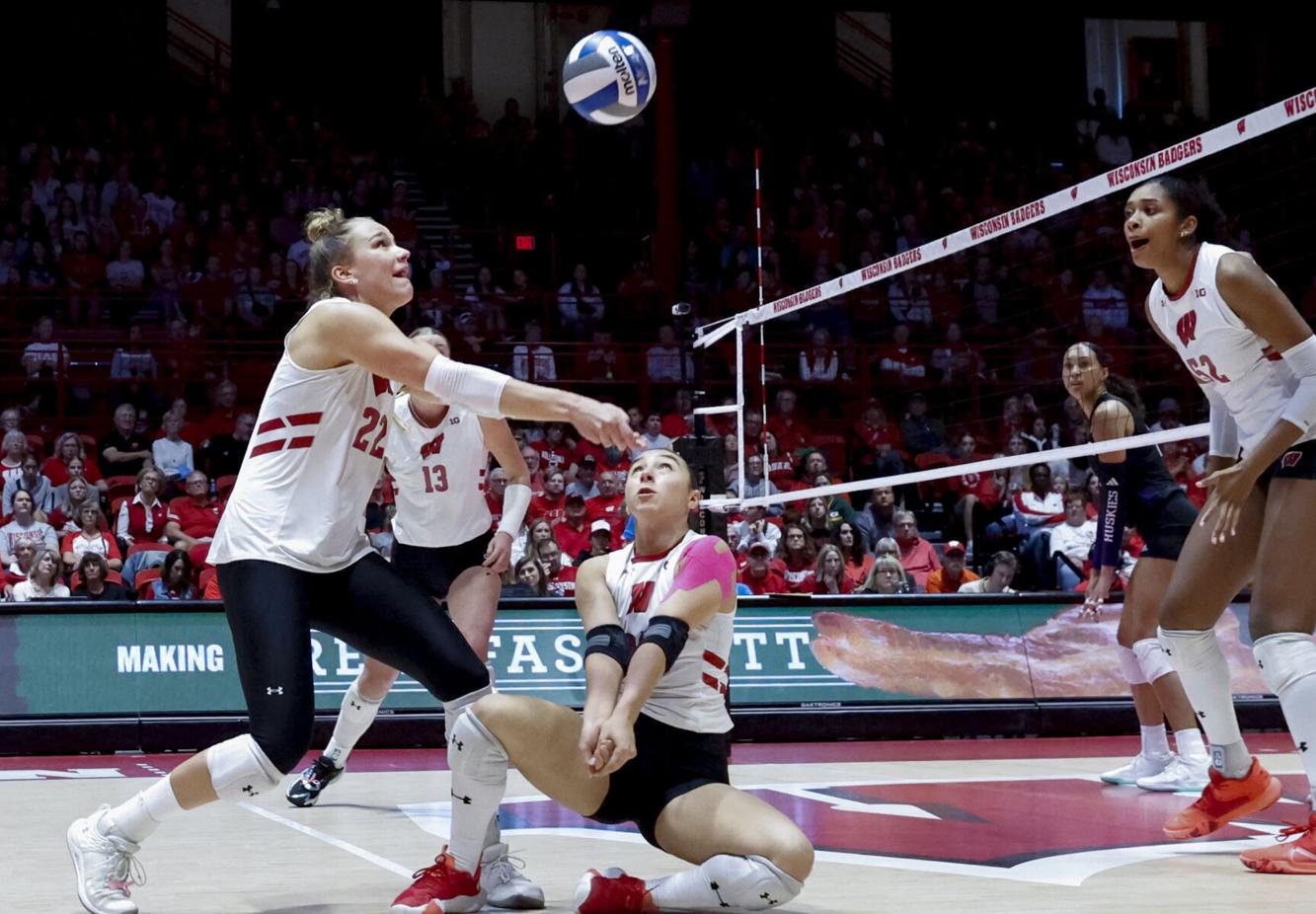 Wisconsin volleyball vs. Washington score, analysis