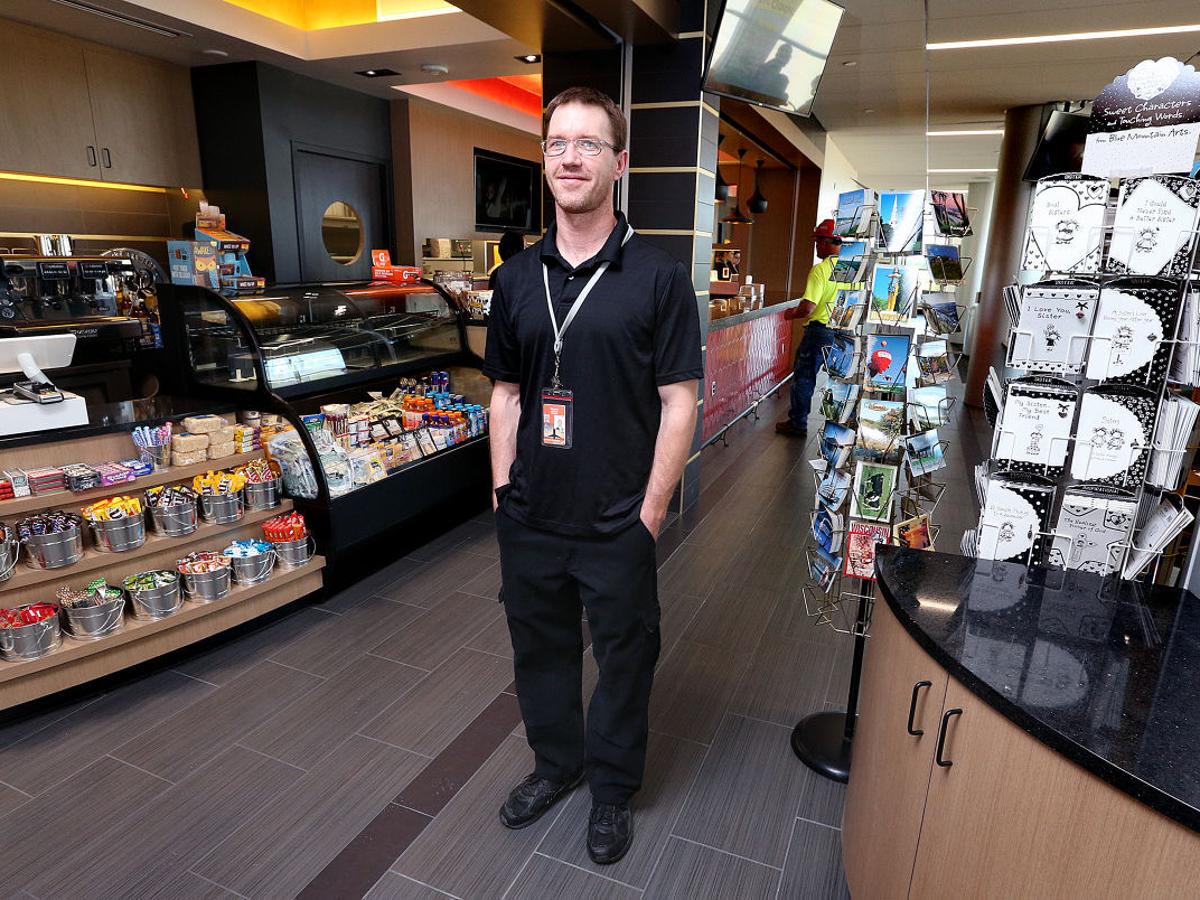 Restaurant Gift Shop Open In La Crosse Airport Terminal Business Lacrossetribune Com Restaurant Gift Shop Open In La Crosse Airport Terminal Business Lacrossetribune Com