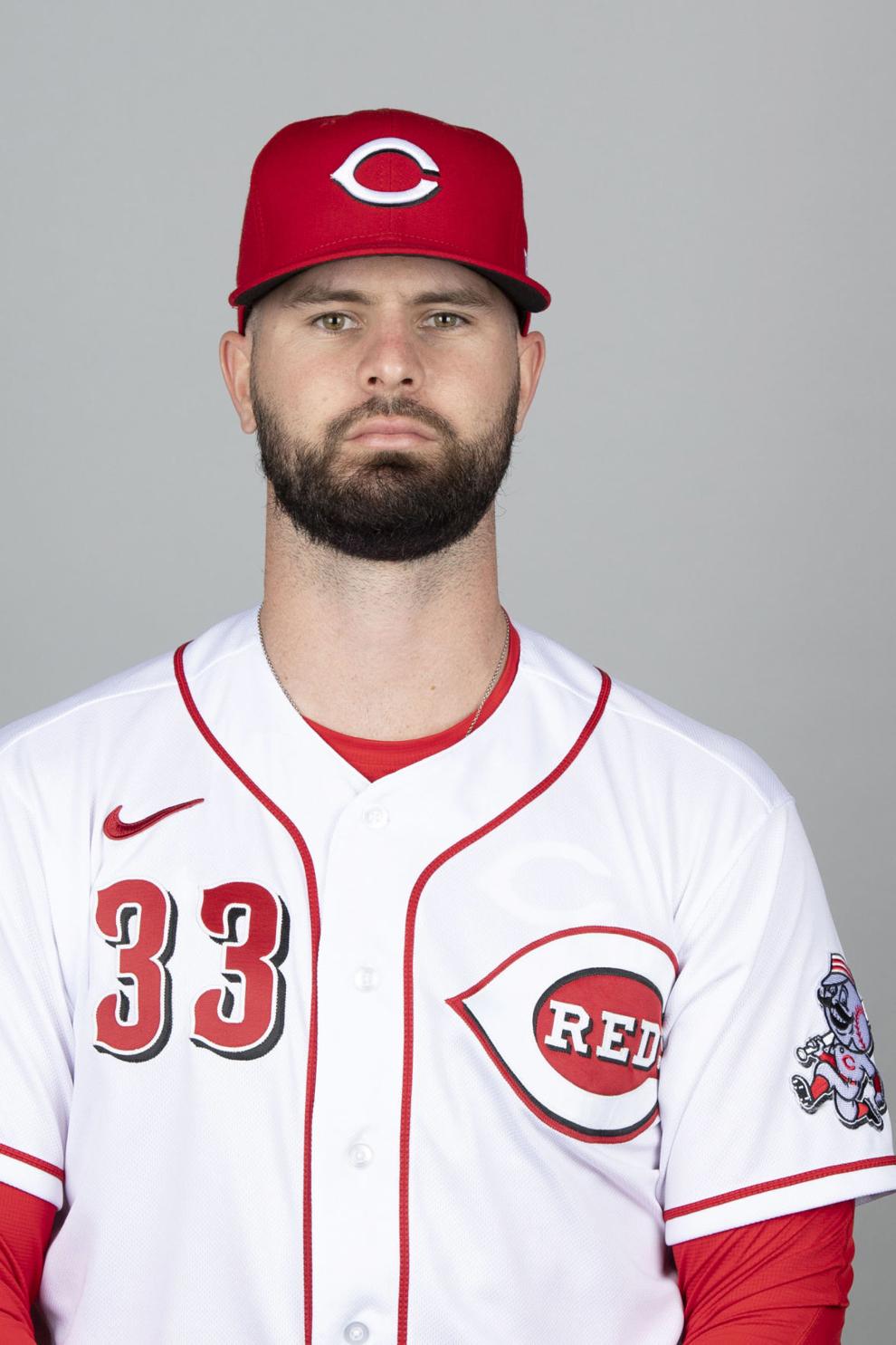 Jesse Winker hits 3 solo home runs as Reds beat Brewers Baseball