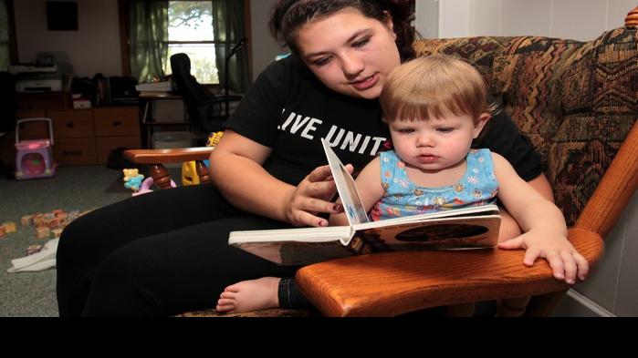 Teen mom goes for the big picture with project