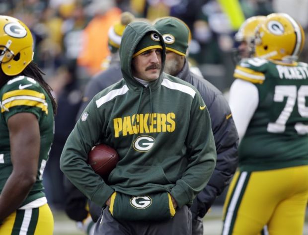 Aaron Rodgers Injury Predicted by Fan Just Hours Before Game - Men's Journal