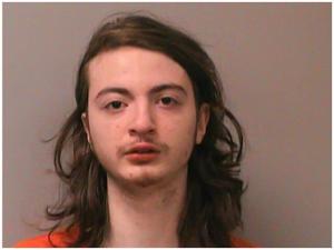 Teen accused of making threats that shut down La Crosse Central High School faces charges
