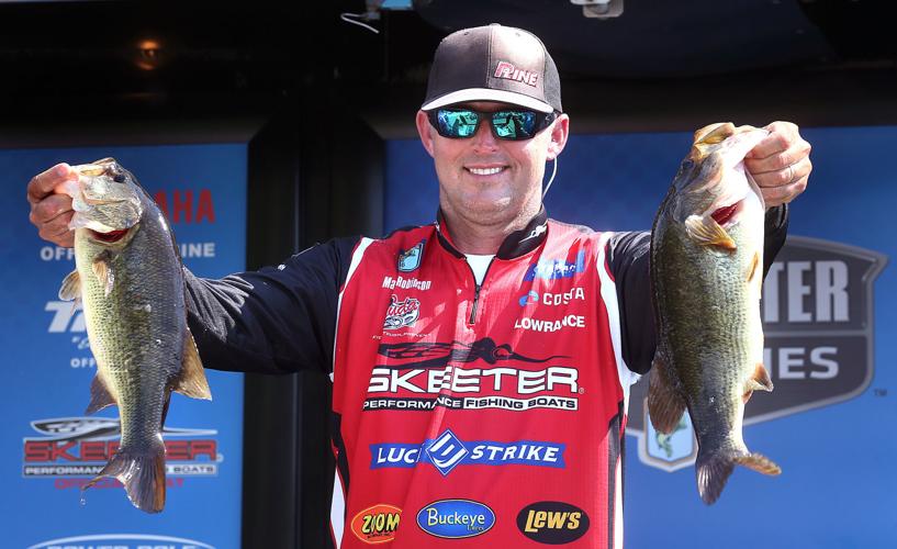 Pro fishing: Aaron Martens leads Bassmaster as competition gets